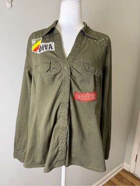 Dereon Olive Green Button-Down Shirt with Red & Yellow Patches